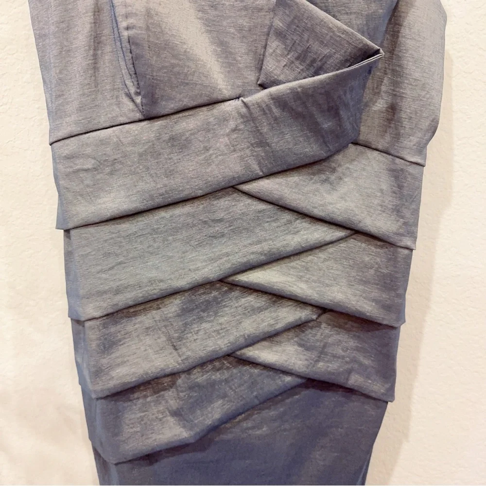 NW Collection Grey Metallic Tiered Mini Dress Preowned Size M